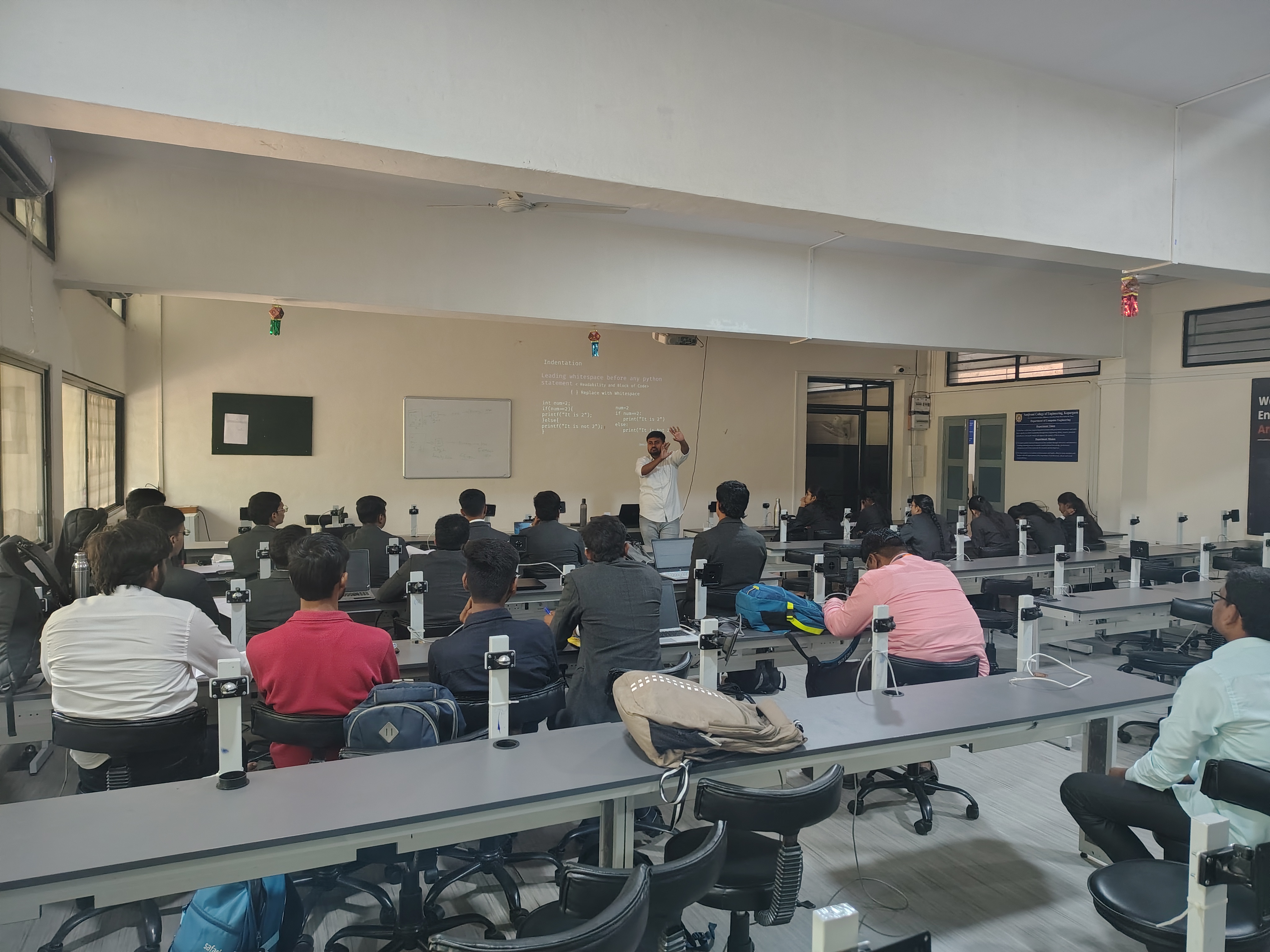 Interactive Embedded Systems and IoT career guidance session with engineering students
