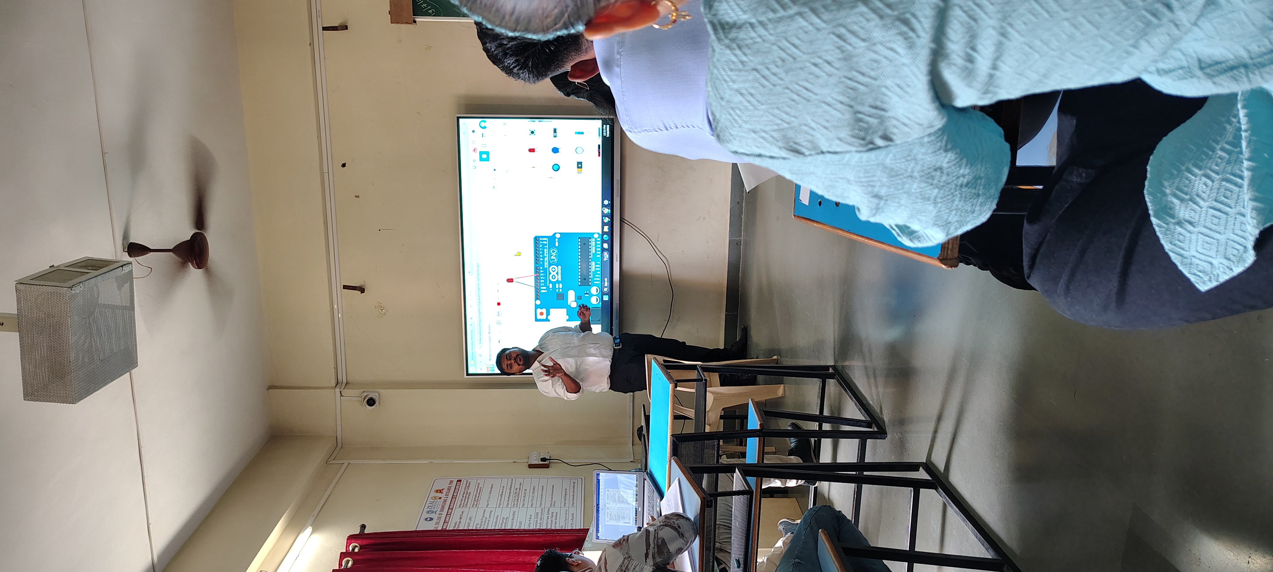 Arduino and IoT embedded systems training session at Zeal College Pune